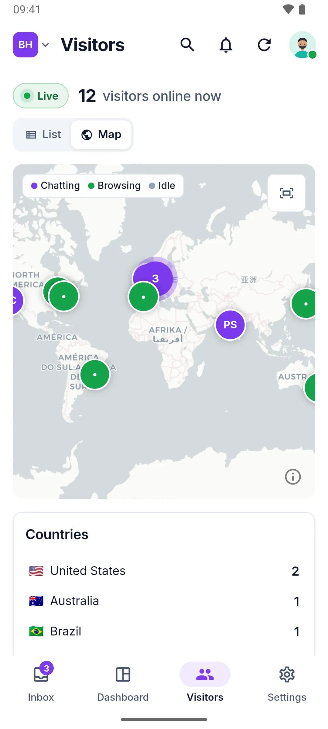 The Visitors tab in the ZebChat app with a live map and countries.